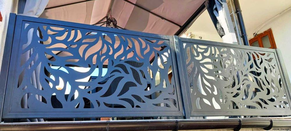 Оградни пана, порти, врати, парапети, табели и много други.