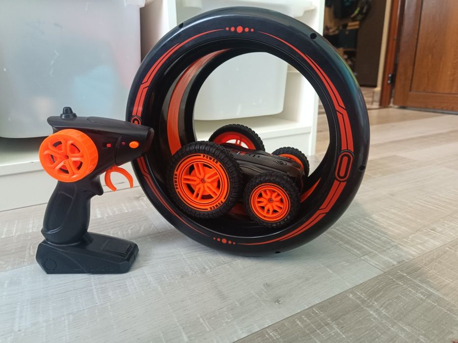 Каскадна количка с дистанционно