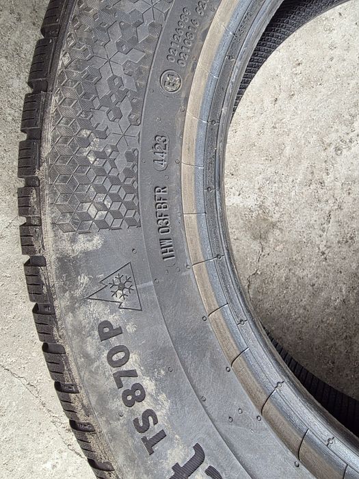 215/65/17 Continental 2бр