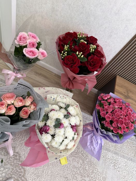 цветы, розы свежие!!! цена зависит от размера букета