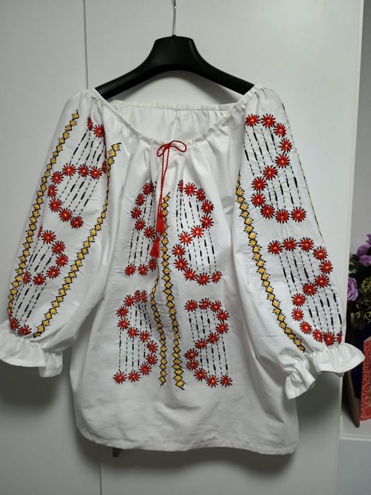 Ie tradițională frumoasa