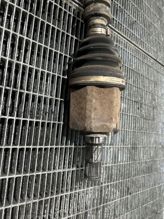 Planetara Stanga Fata Renault Koleos 2.0 D - 150CP Manuala M9R832 (1179) ...