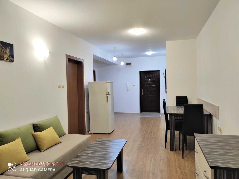 Дава се под наем Двустаен апартамент в Свети Влас - 62 кв.м за 273.87 € - Снимка #2