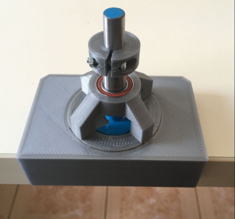 Sablon mobila din plastic dur gri pentru balamale 35mm model 1.0