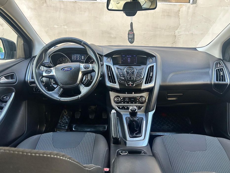 Ford Focus TITANIUM 1.0 ECO BOOST 2012