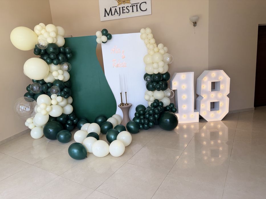 Aranjament decor baloane  botez nunta majorat