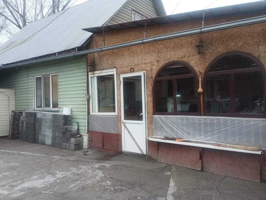 Продажа два дома на участке