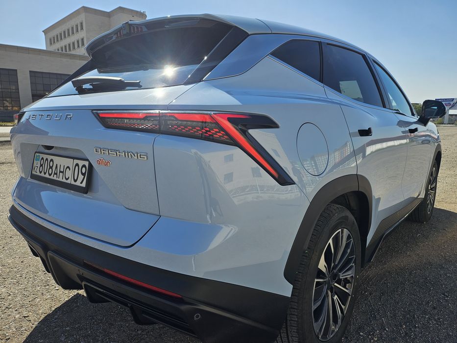 Продам JETOUR DASHING 2024 года выпуска