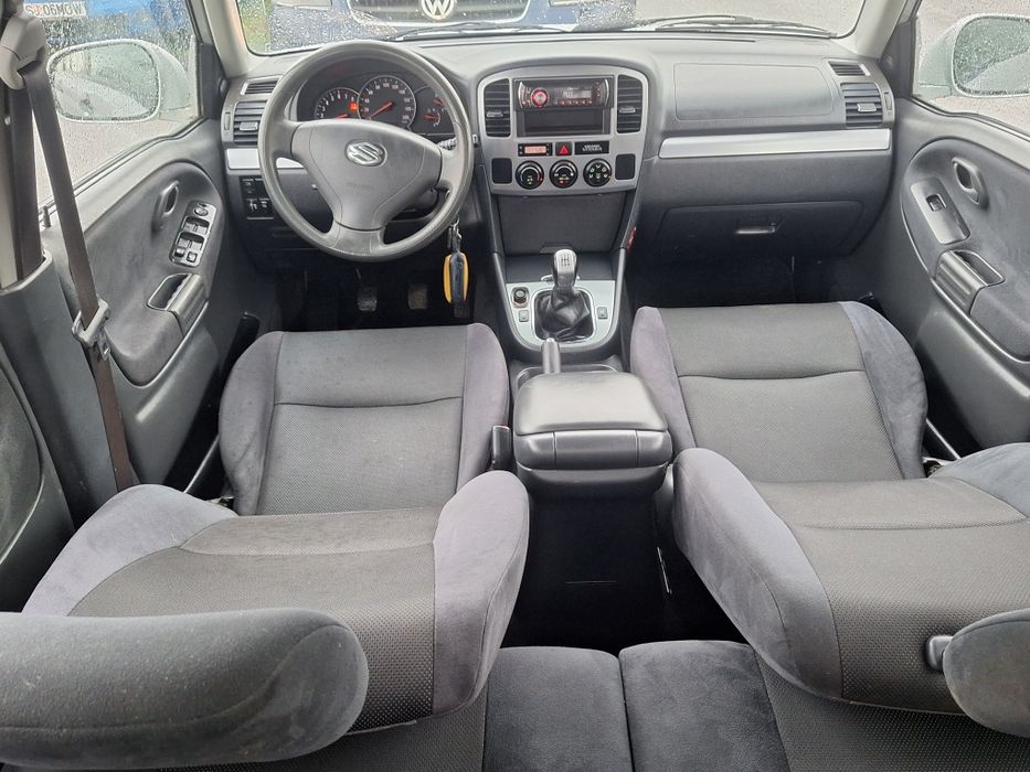Suzuki grand vitara 2.0 benzina 4x4 mic mare an 2006( nu jimny  samurai  vitara)