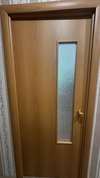Продам меж ком двери