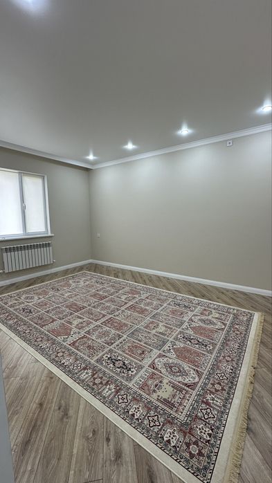 Жилой дом с земельным учатком