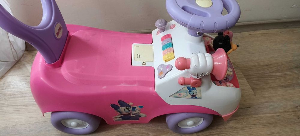 Музикална буталка мини маус интерактивна кола за бутане Minnie Mouse