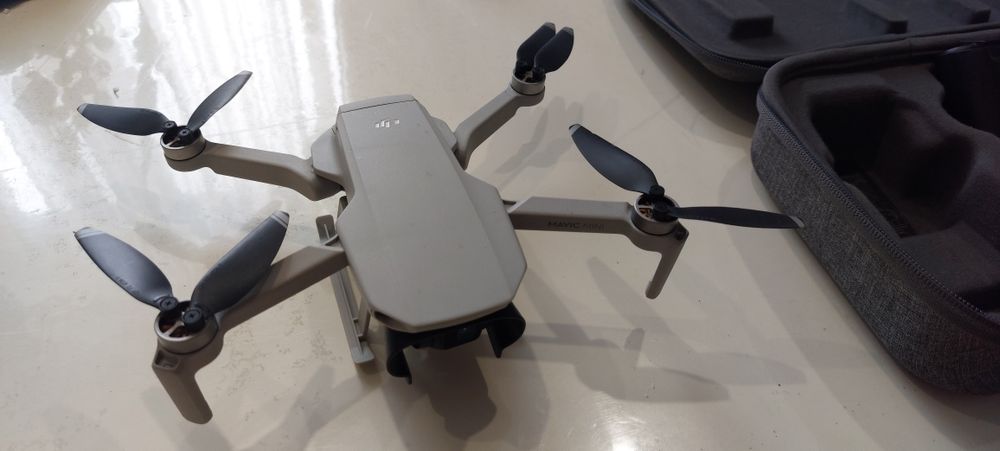 Дрон dji Mavic mini