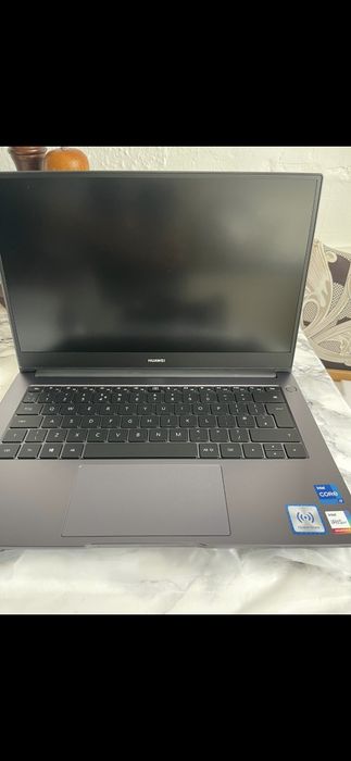 Huawei matebook d14