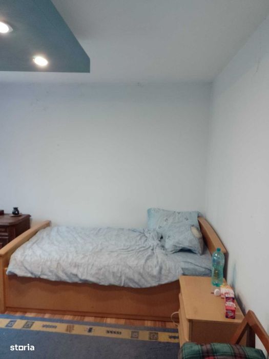 Vând apartament cu 4 camere , amenajat lux , Str. Ady Endre