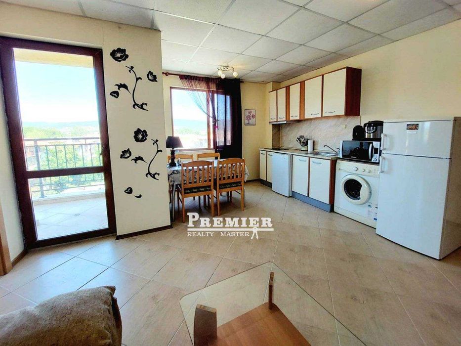 Апартамент в Слънчев бряг с две спални, без такса поддръжка