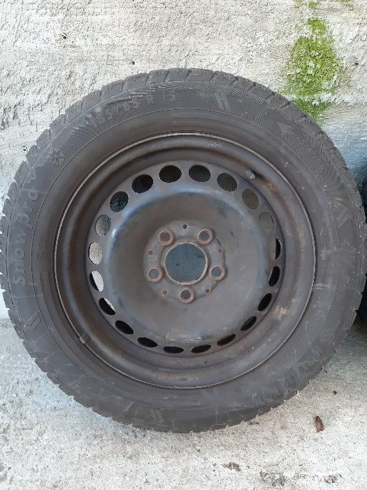 Anvelope cu tot cu jante  stare ff buna set 4 bucati