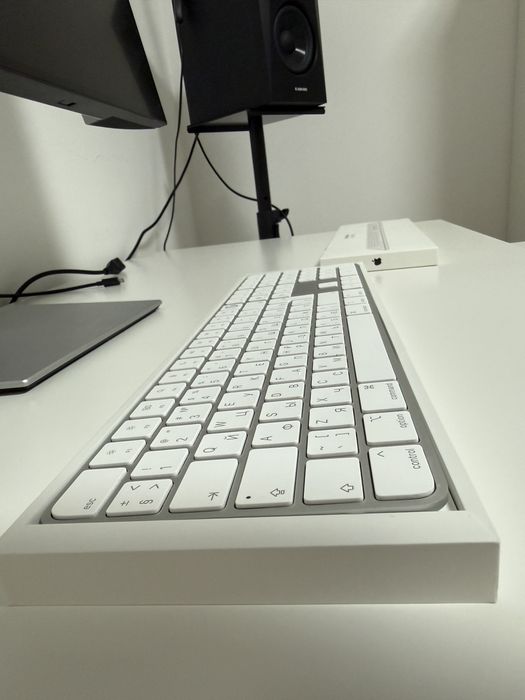 клавиатура Magic Keyboard