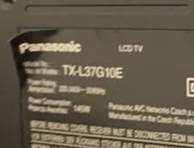 Panasonic Viera TX-L37G10E – 37” Full HD LCD телевизор + дистанционно