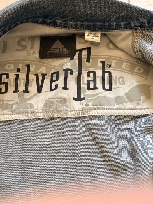 Geaca blugi Levi’s , marime L Large , albastru denim, purtata o singura data