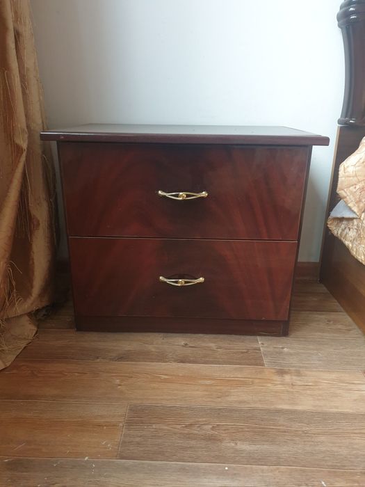 Продам спальный гарнитур