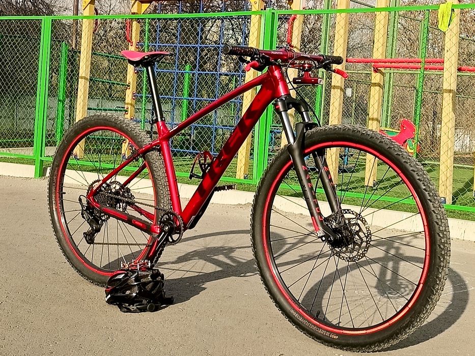 Велосипед TREK Marlin 5 срочно