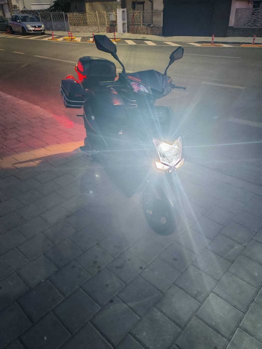 Scuter electric viteza 25 km\h - 45 km\h