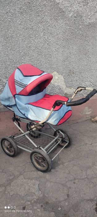 Продам коляску зима,лето