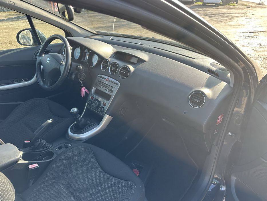 Пежо 308 SW 1.6hdi-9HZ - НА ЧАСТИ