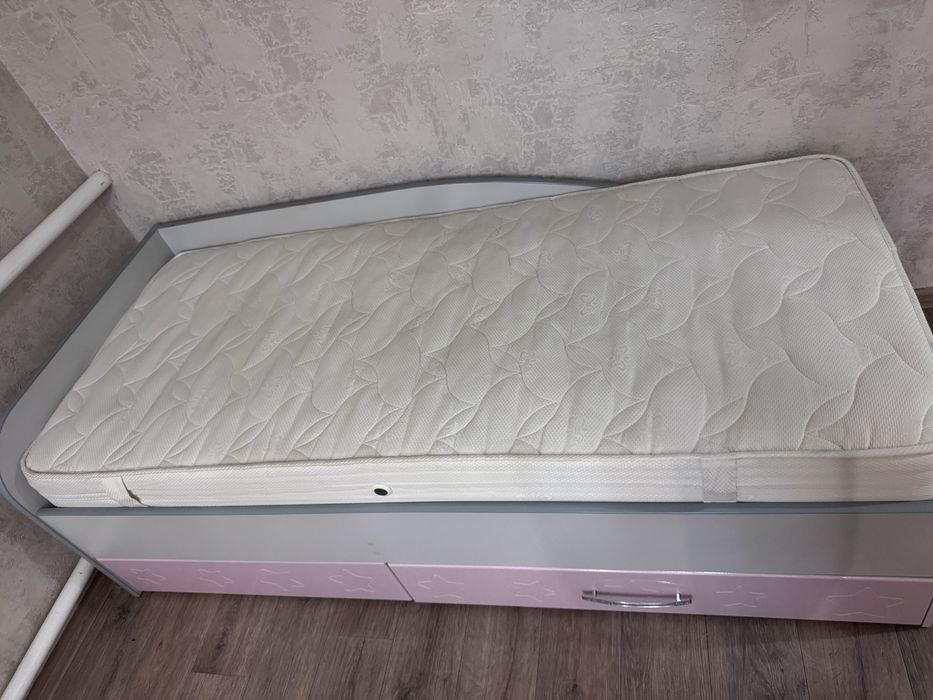 Продам   кровать