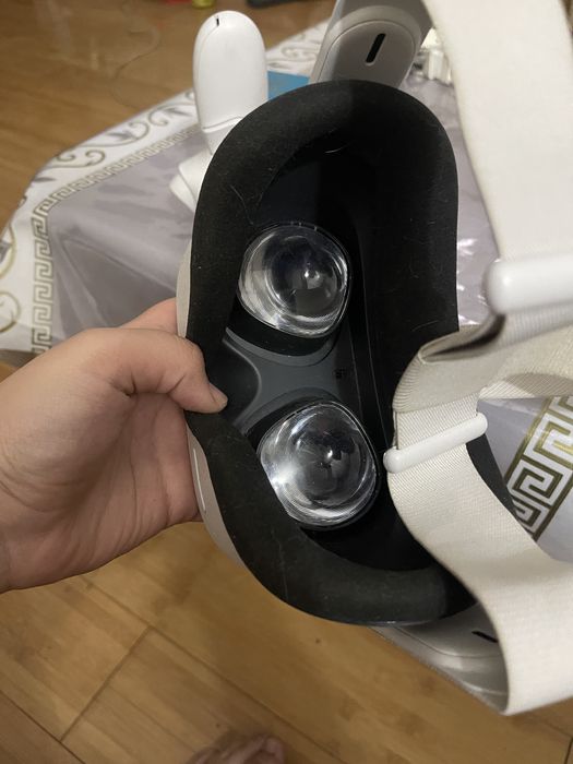 Продам очки Meta oculs 2