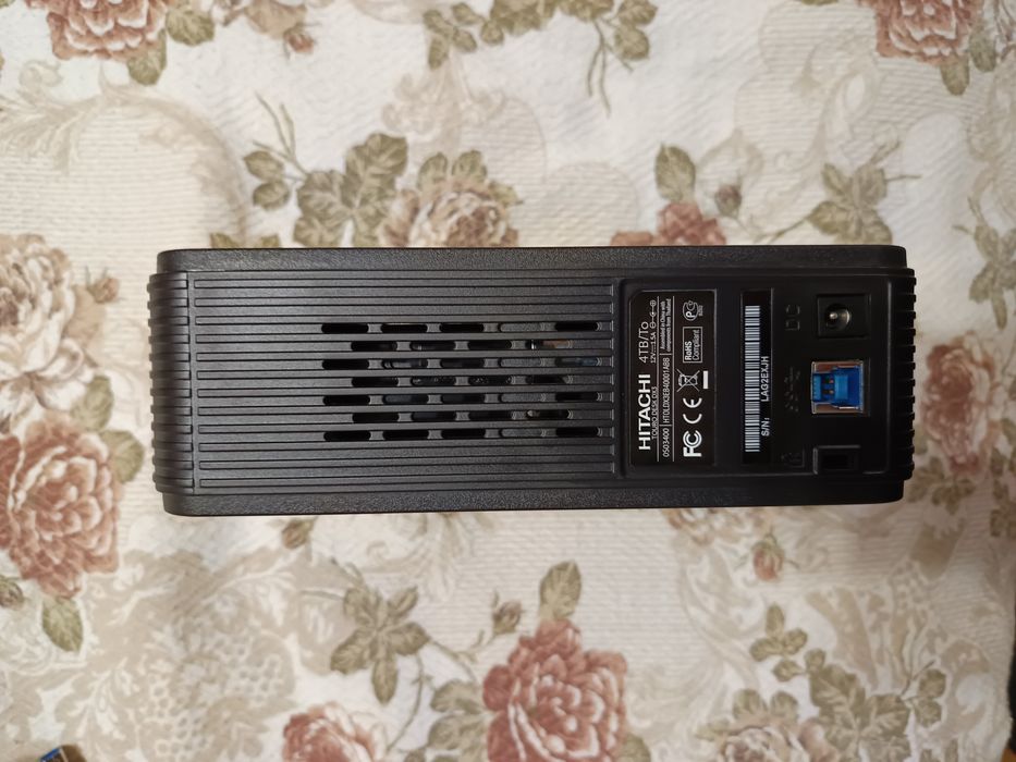 Hitachi Touro Desk DX3 4TB external hard drive/външен хард диск