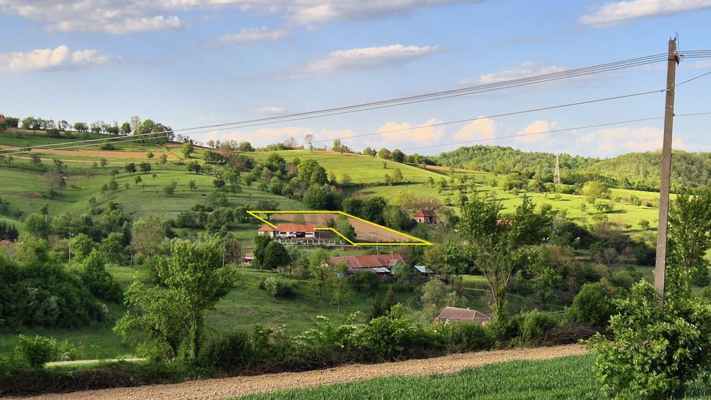 Teren intravilan la câteva minute de Deva