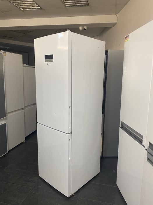 Хладилник с фризер GRUNDIG