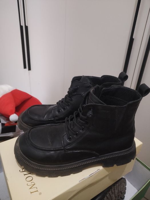 Классные стильные  ботинки демисезон 35 Р!!