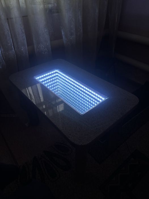 Журнальный стол из камня