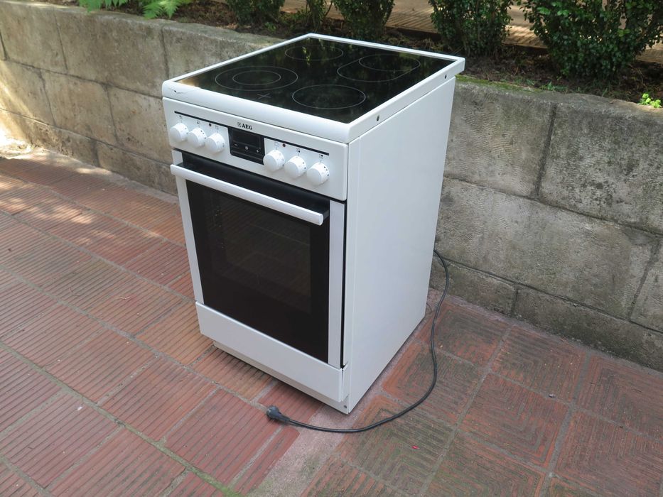 AEG - 47095VD-WN- печка ,Клас A, 50 см,