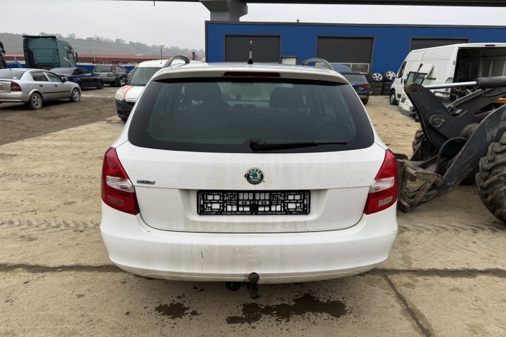 Bara fata Skoda Fabia 2 [facelift] [2010 - 2014]