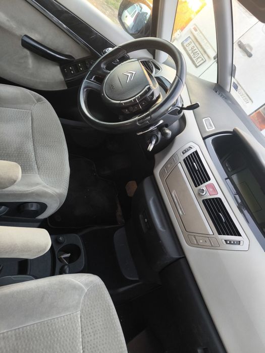 С4 Гранд Пикасо На части