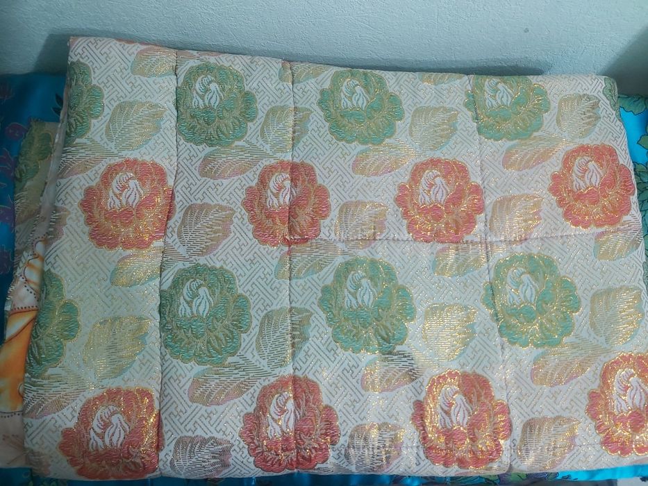 Корпе сатылады. Продам одеяло