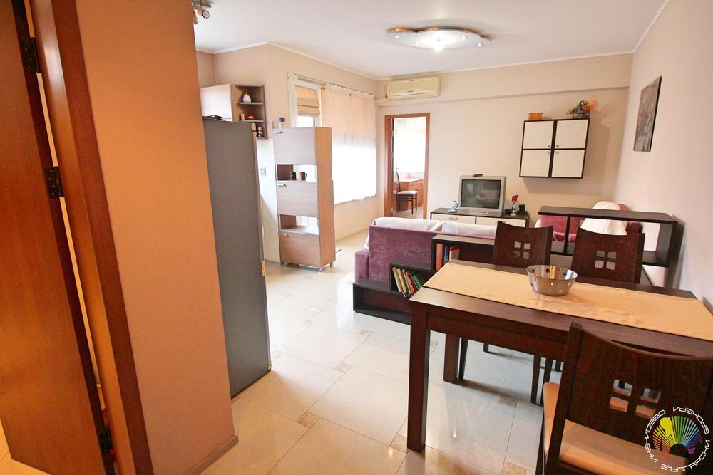 Дава се под наем Двустаен апартамент в Бургас, Сарафово - 62 кв.м за 306 € - Снимка #2