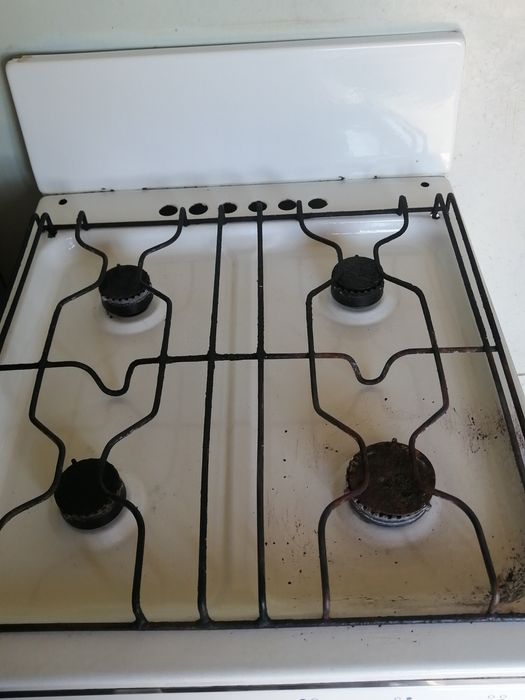 Продам газовую плиту