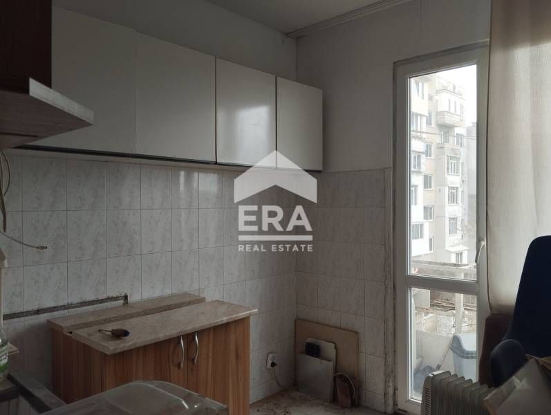 Продава се Четиристаен апартамент в Варна, Младост 1 - 79 кв.м за 1836 €/кв.м - Снимка #3