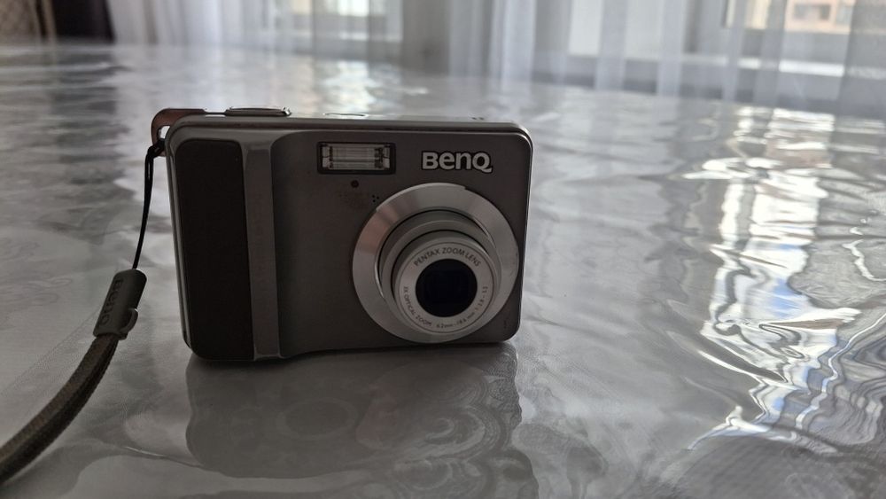 Цифровая камера  Benq