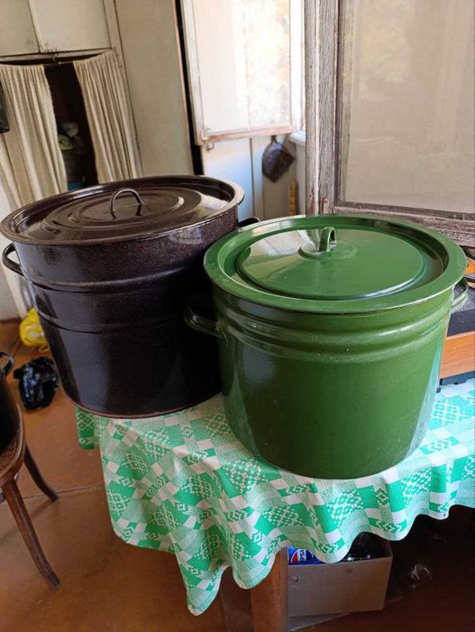 Кастрюли или Крышки от кастрюли. есть обмен.