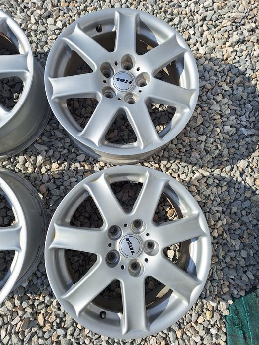 5x120..16цола.7j ET44 Rial