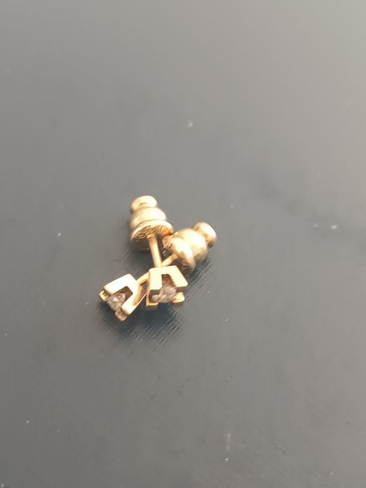 Продам золотые пусеты