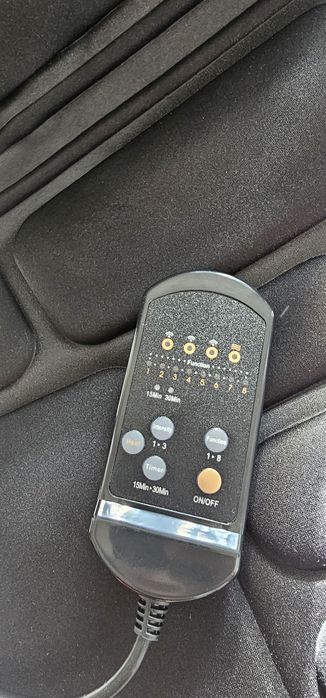 Vand husa scaun auto sau scaun  birou cu functie de încalzire si masaj

Se poate folosi atat in casa pe orice scaun / fotoliu cat si in masina.

Preda