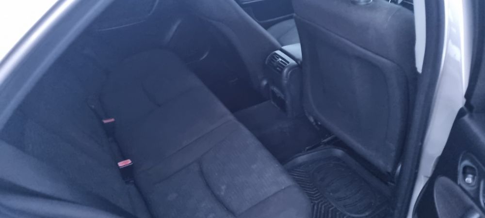 Mercedes C 180 Benzina și Gaz