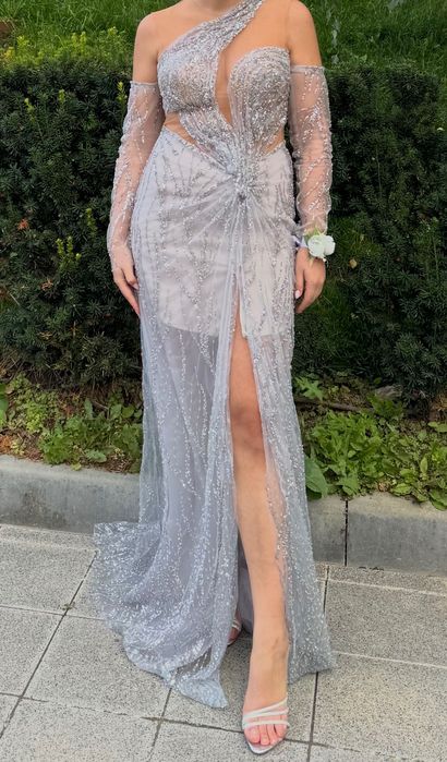 Официална рокля за